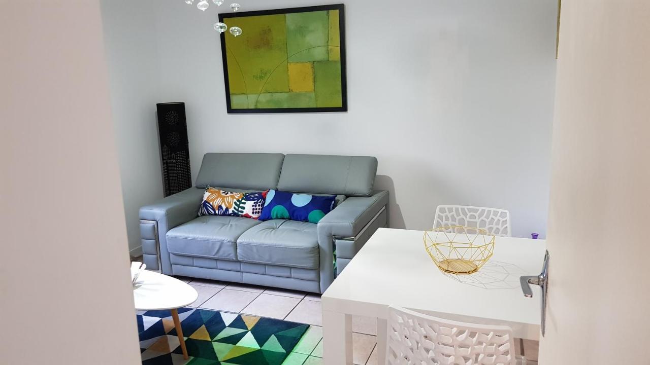Jolie Appartement Moderne A Руан Екстериор снимка